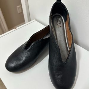 Lucca Flats Shoes
